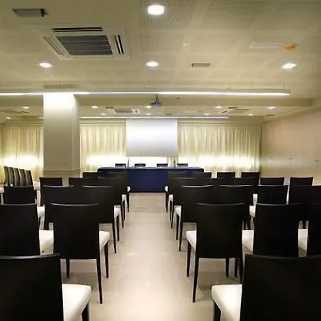 Europa 4* Latina